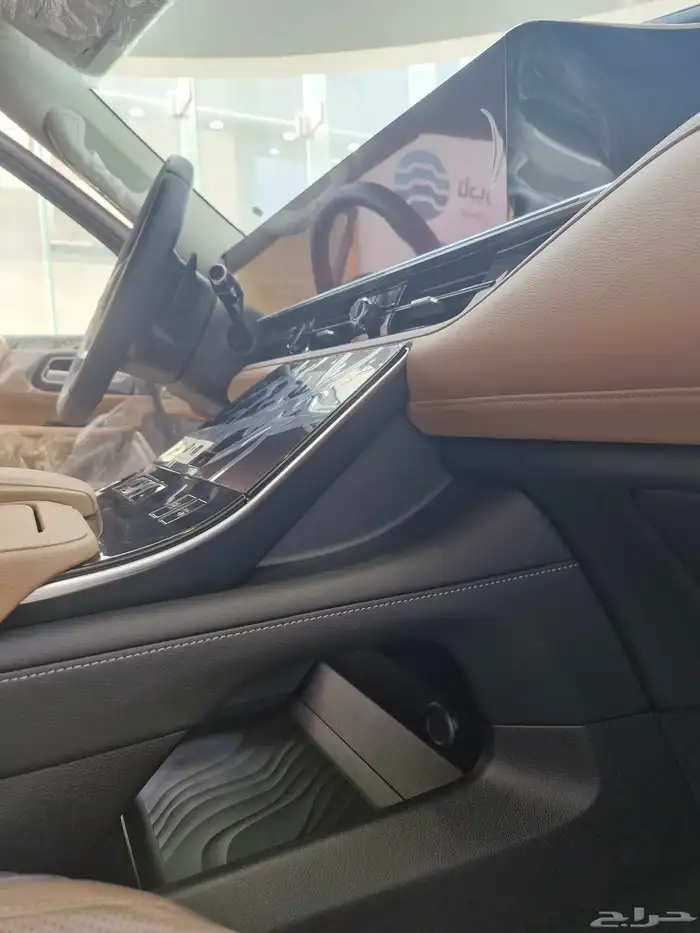 انفنتي QX80 SENSORY 28