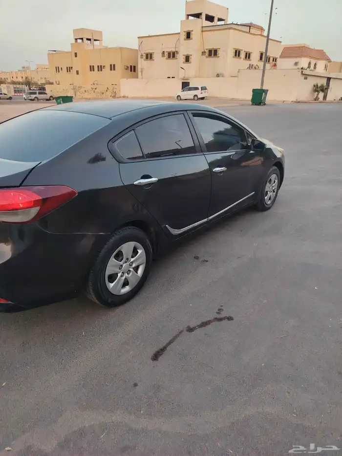 كيا سيراتو موديل 2017 بني 3