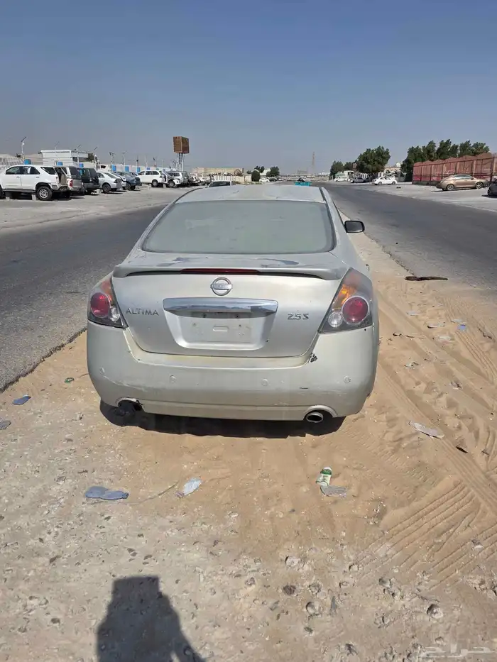 نيسان التيما 2010 1