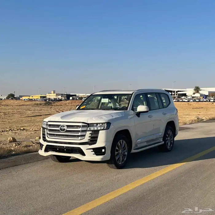 تويوتا لاند كروزر GXR-S 3