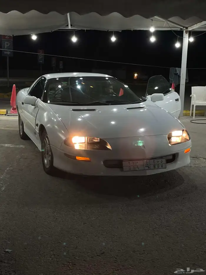 للبيع كومارو 1995 أبيض 8