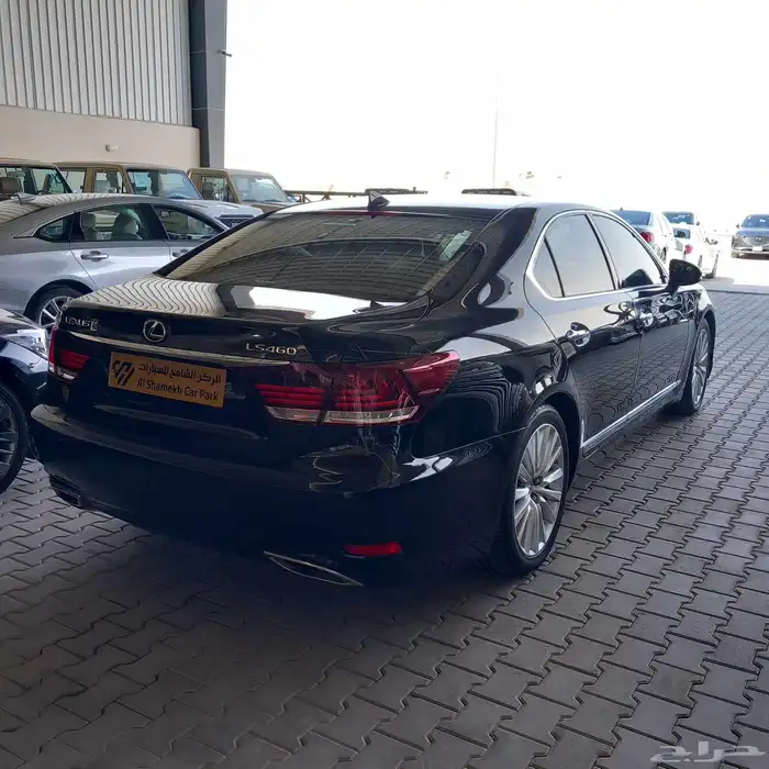 للبيع لكزس LS460 موديل 2016 3