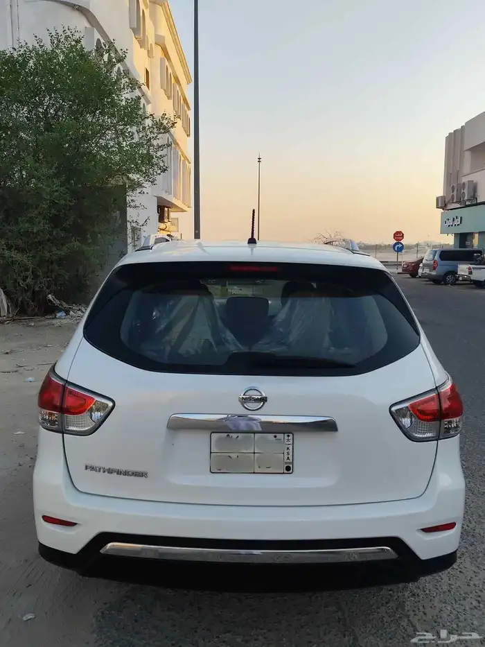 للبيع او البدل نيسان باثفايندر وكاله ممشى قليل نظيفة بالهفوف 28
