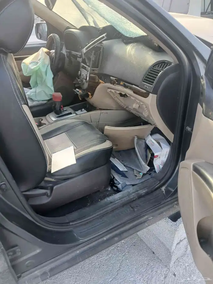 سنتافي 2010 قطع غيار 1