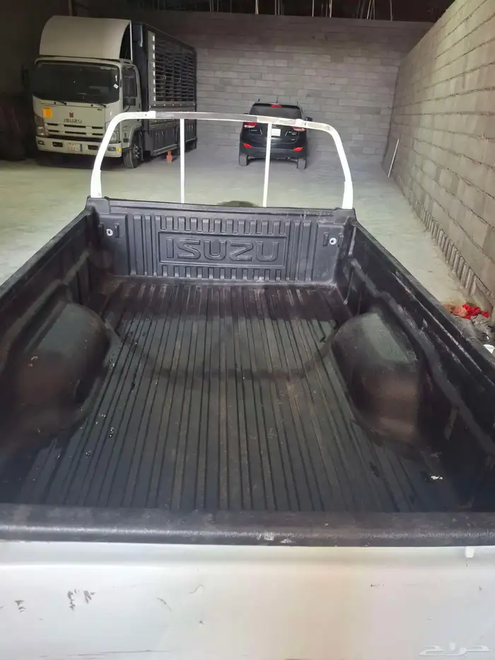 للبيع صندوق ايسوزو ديماكس غماره مع الفيبر موديل 2022 ابيض 6