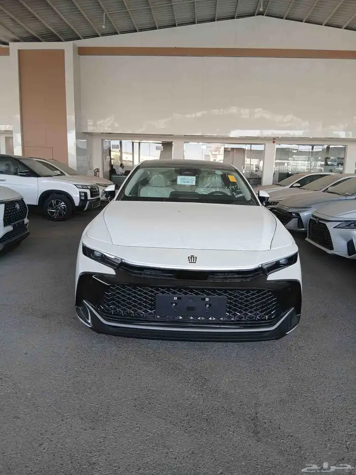 كراون برستيج 2026 سعودي عبداللطيف جميل 0