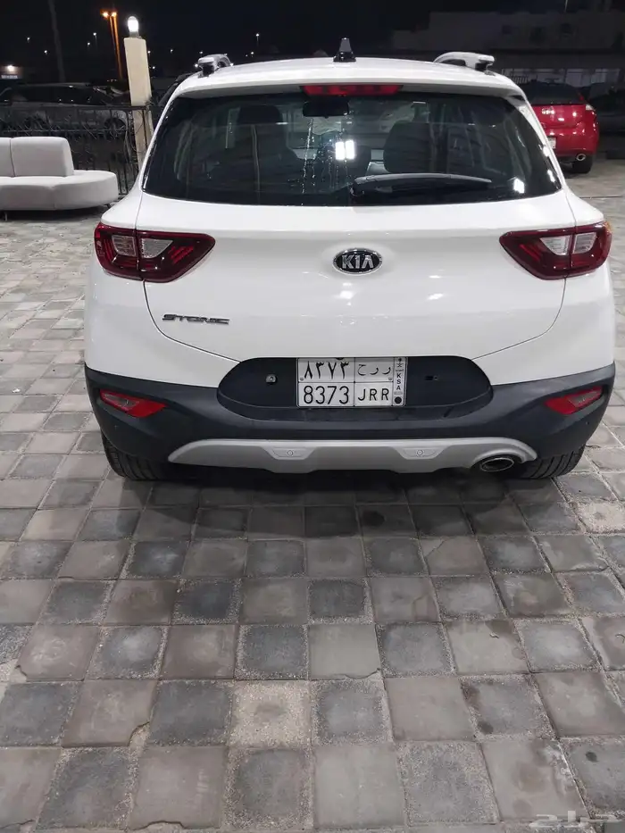للبيع كيا استونك ديزال 2019 4