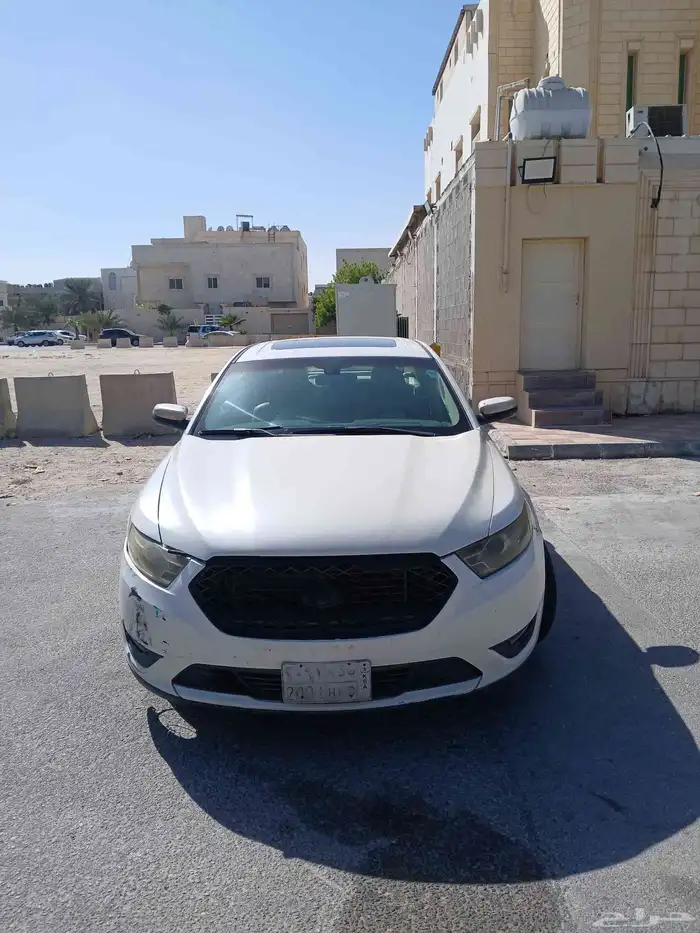 فورد تورس 2013للبيع أستخدام شخصي 5