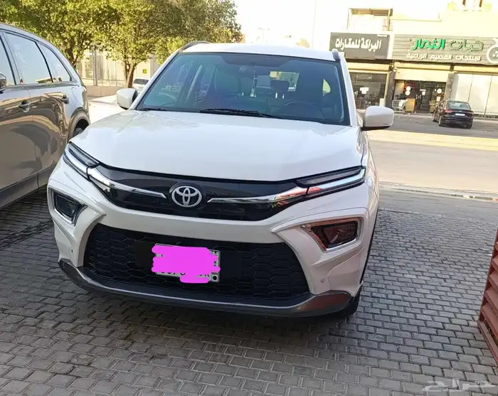 تويوتا اوربان كروزر 2025 ماشي 8 الف 5