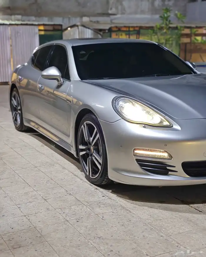 بورش باناميرا مخزن ماشي 77 الف 5