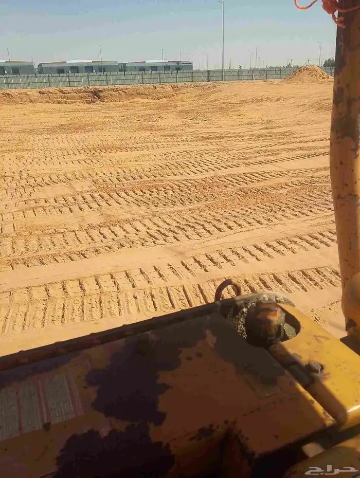 بلدوزر الجار سيوق فني تسويه عقم 1