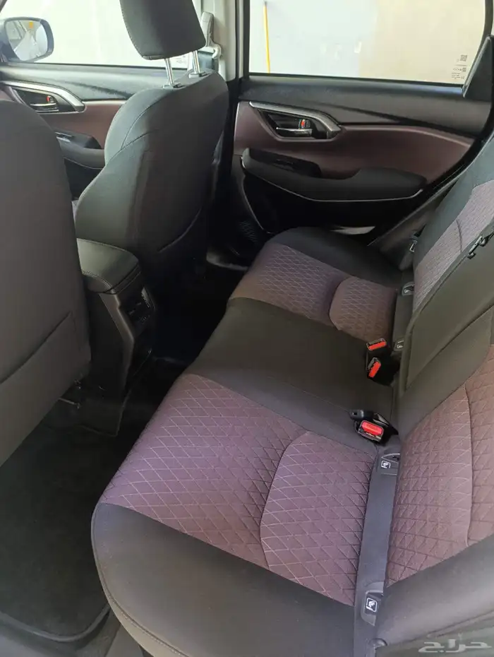 تويوتا اوربان كروزر 2025 ماشي 8 الف 9