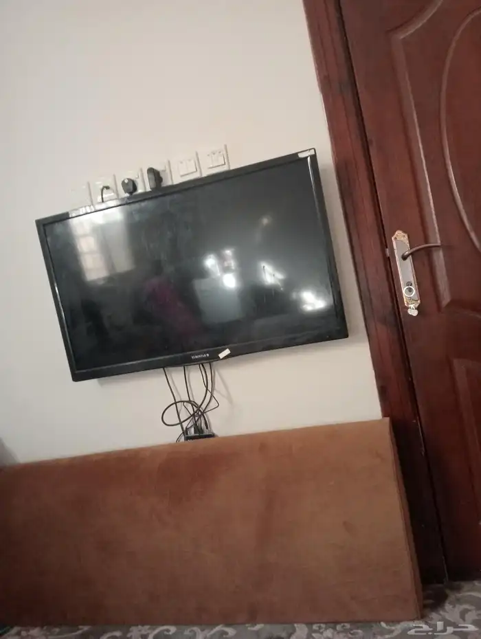 تلفزيون 55بوصه مع رسيفر وريمون 0