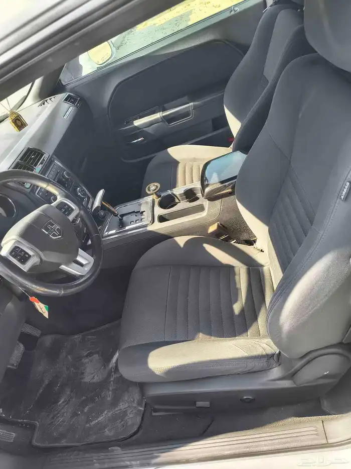 دودج شالنجر 2012 فئة 6 سلندر 1