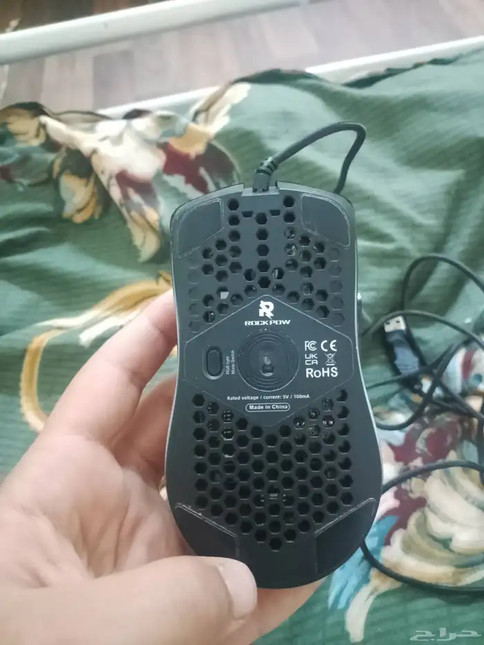 ماوس قيمنق 40 ريال ماله سنه معي 0