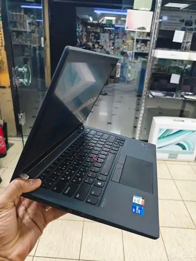 Lenovo ThinkPad T14s Gen 2   Core i7-11th   32GB RAM   51 index