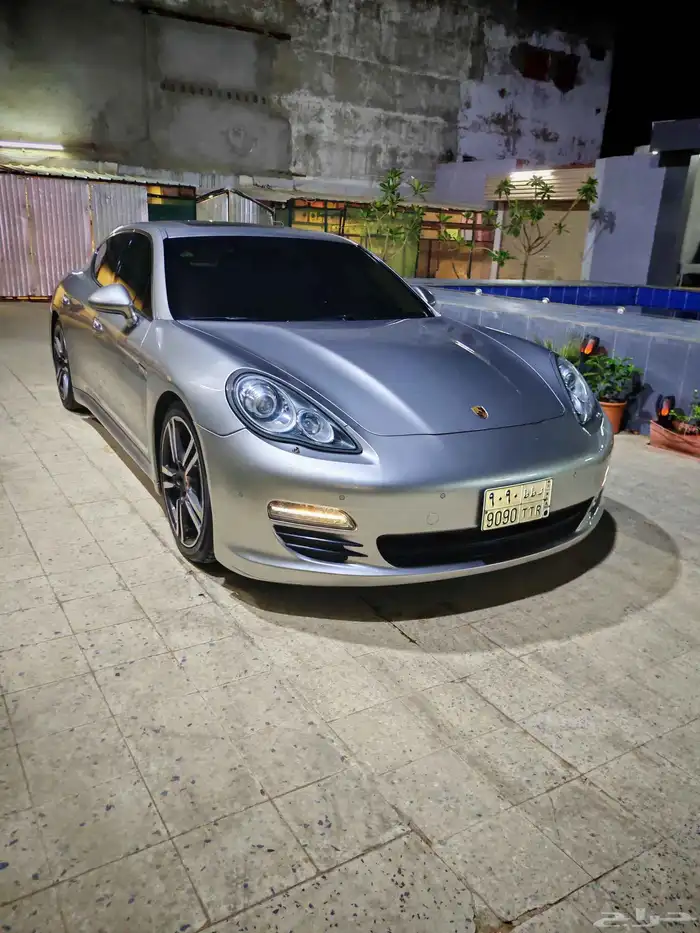 بورش باناميرا مخزن ماشي 77 الف 0