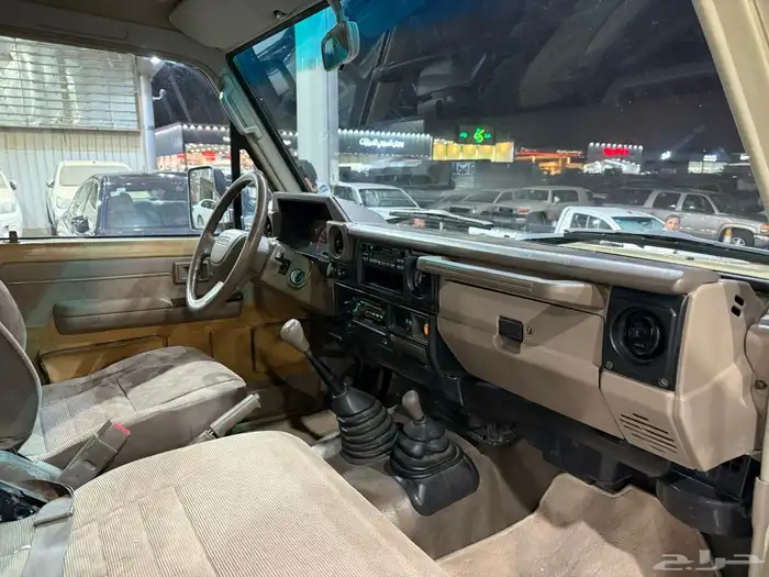 تويوتا شاص مخزن 23