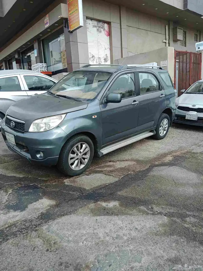 سيارة للبيع ديهاتسو تريوس مديل 2013 استمارة ساريه سنتين وفحص 0