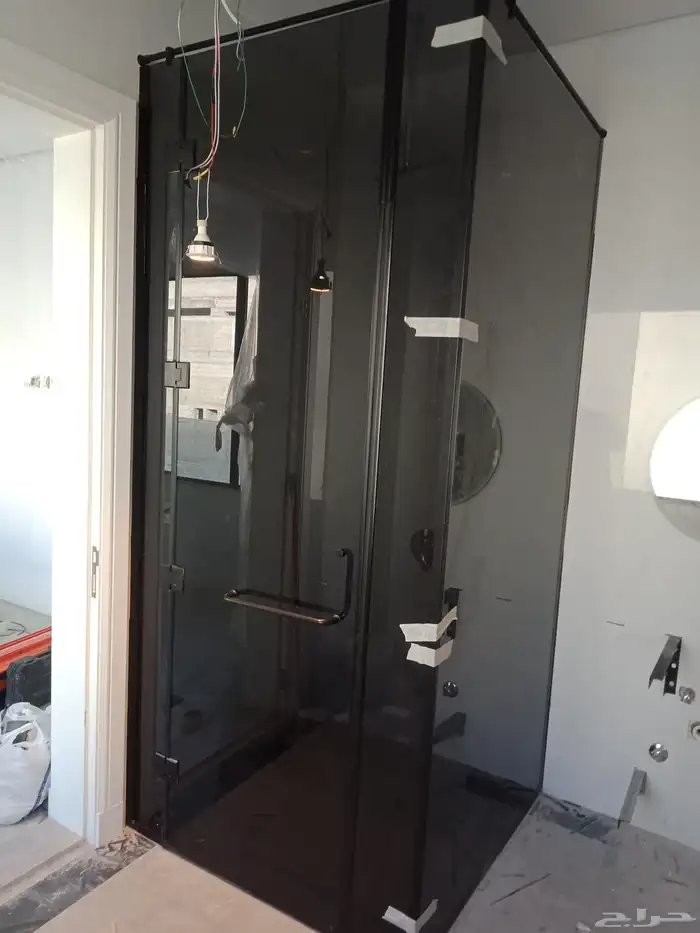 تركيب زجاج سيكوريت 4