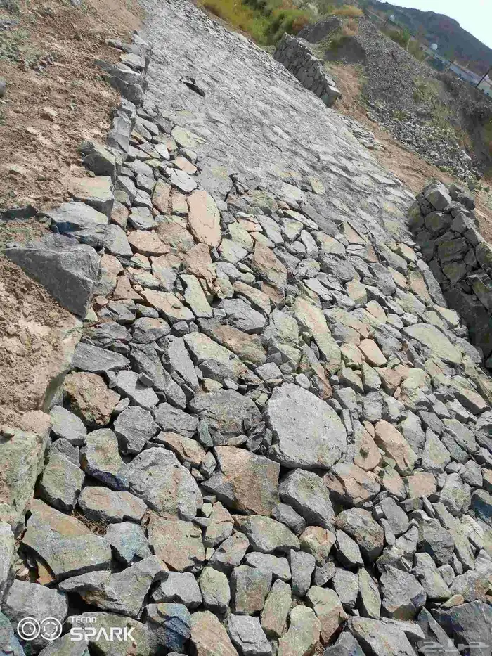 ابومهاجر لجميع انواع الشبوك والسياجات الامنيه.وبناالحجر 1