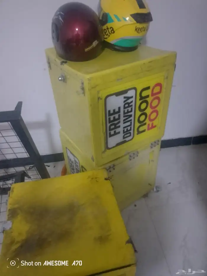 خوذ وصناديق 9