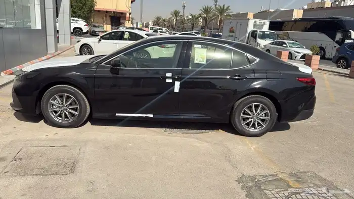 كامري 2025 E السعر شامل 116000 1