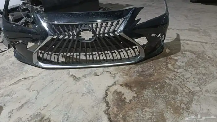 للبيع صدام لكزس es من 2019 حتي 2025 نظيف مع جميع ملحقاته 0