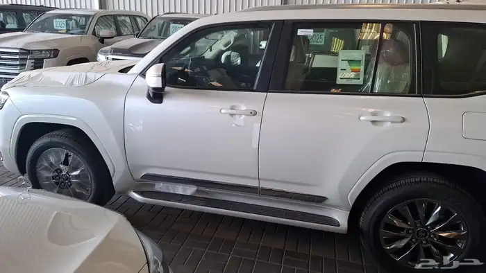 جي اكس ار 2025 ابيض سعودي L4 3