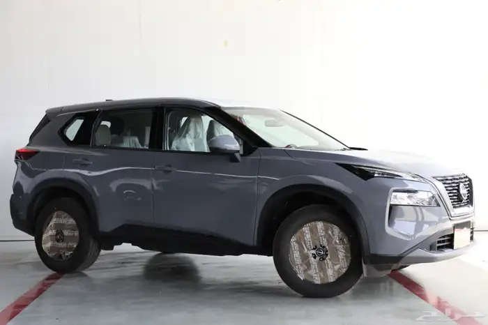 نيسان اكس تريل 7 مقاعد بدون دبل 2025 بسعر طيب جدا 1