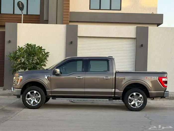 فورد 2021 F150 لاريت أعلا فئه V8 وكاله للبيع 2