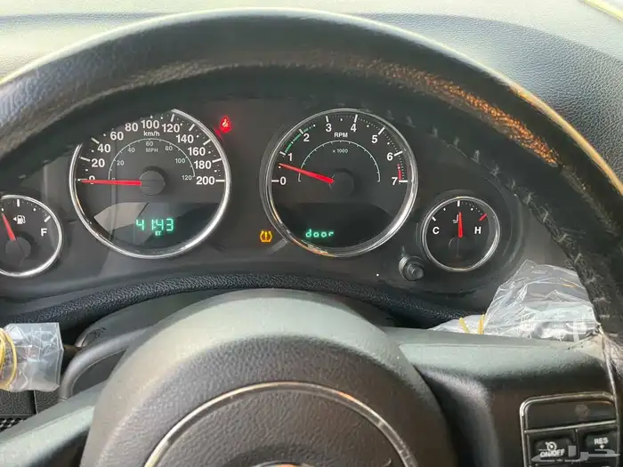 رانجلر سبورت 2015 قير عادي نظيف جدا 19