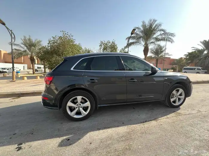 اودي AUDI Q5 7