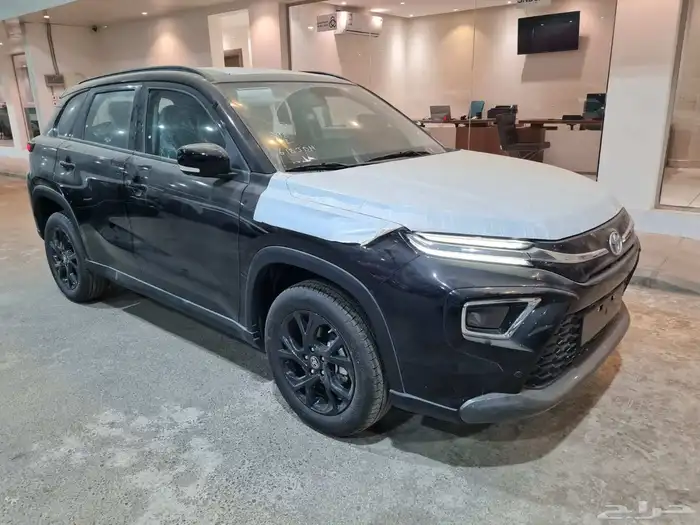 تويوتا اوربان كروز 2026 استندر 6