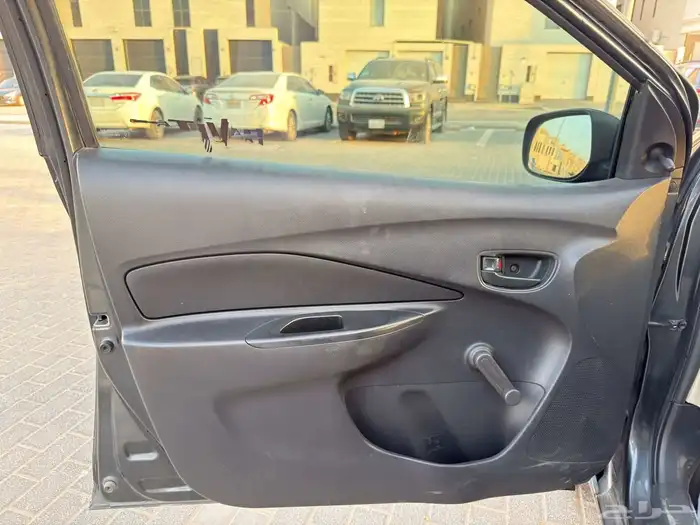 يارس2008 جير عادي 15