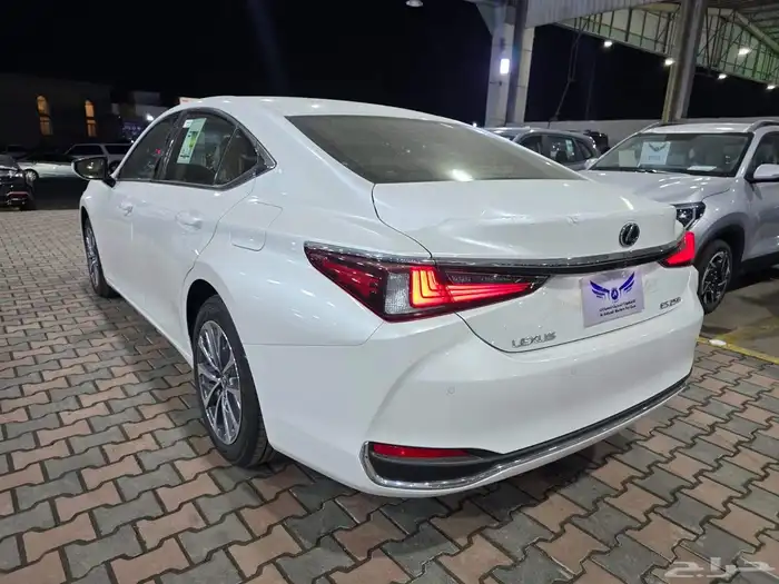 لكزس ES 250 2025 كاش _أقساط جميع البنوك وشركات التمويل 4