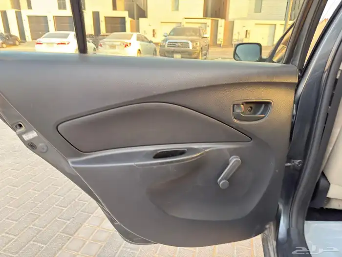 يارس2008 جير عادي 12