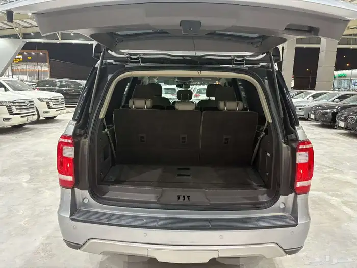 فورد اكسبديشن 2021 6