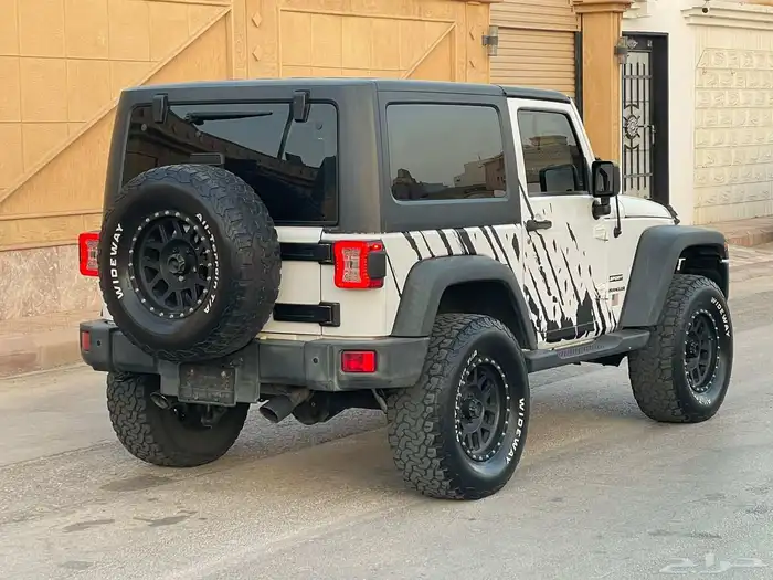 رانجلر سبورت 2015 قير عادي نظيف جدا 9