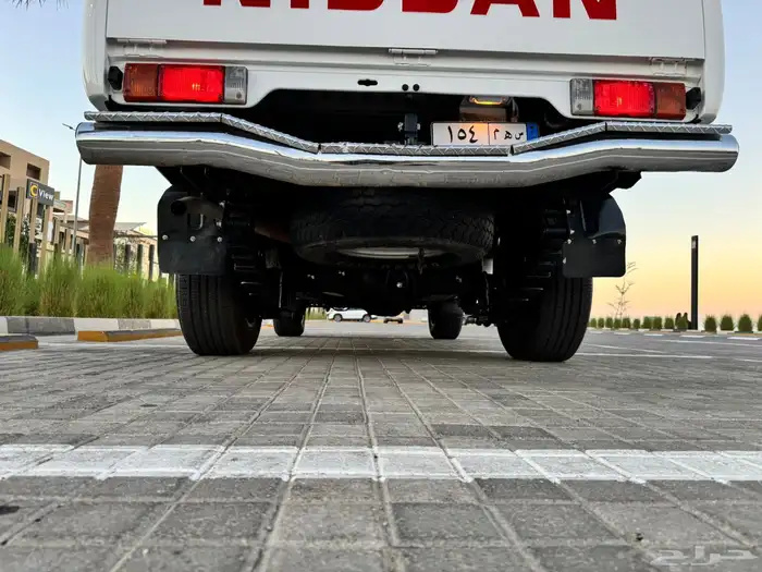 للبيع شاص نيسان 2005 قمة في النظافة 11