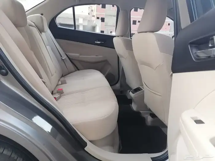 للبيع سزوكي ديزاير الموديل 2023 بحالة ممتازة جدا 22