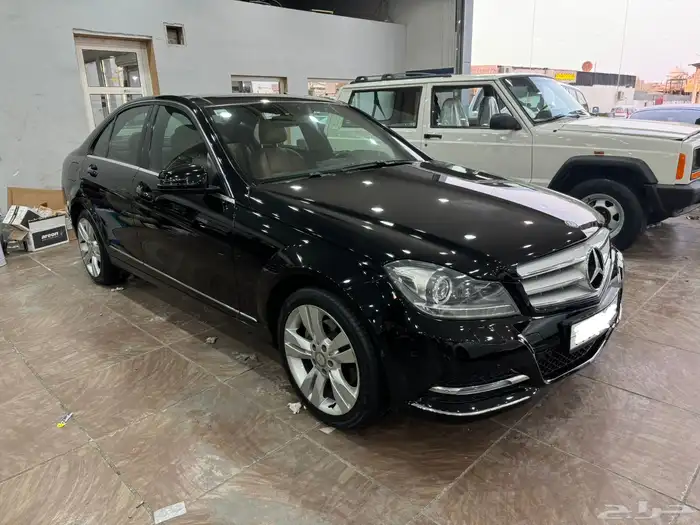 مرسيدس C200 2014 1