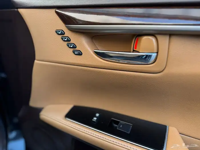 لكزس2017 ES350 DD فل كامل 34