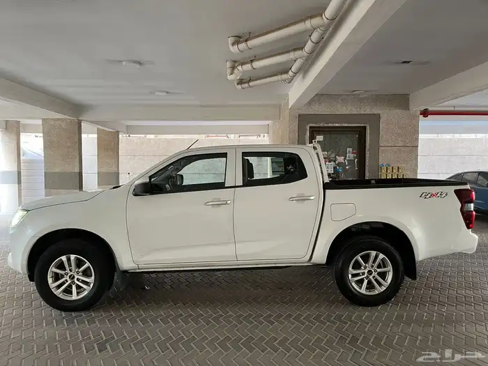 ايسوزو غمارتين 10