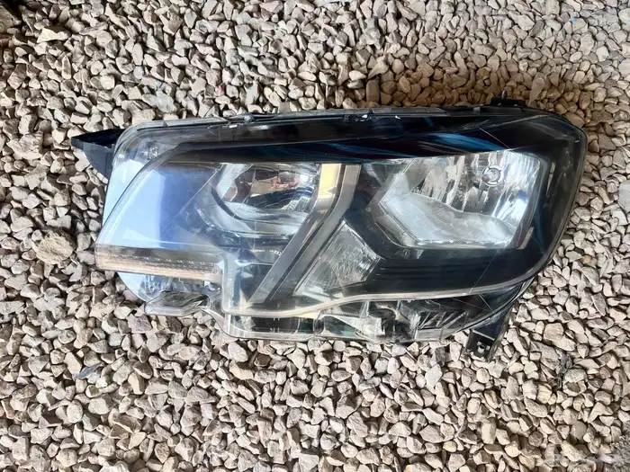 شمعة بيجو بارتنر يسار 2020-2023 0