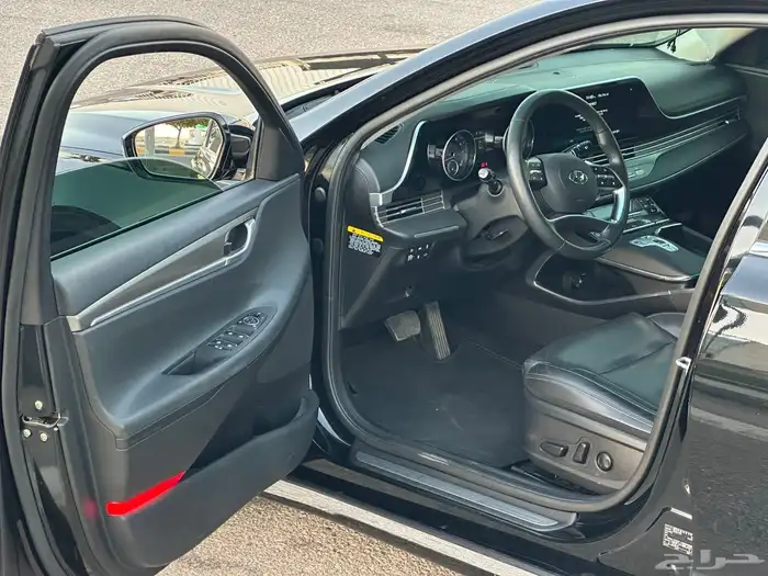 ازيرا 6سلندر موديل 2020 بصمه شاشه بحاله الوكاله 5