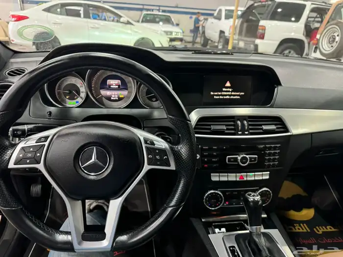 مرسيدس C200 2014 5