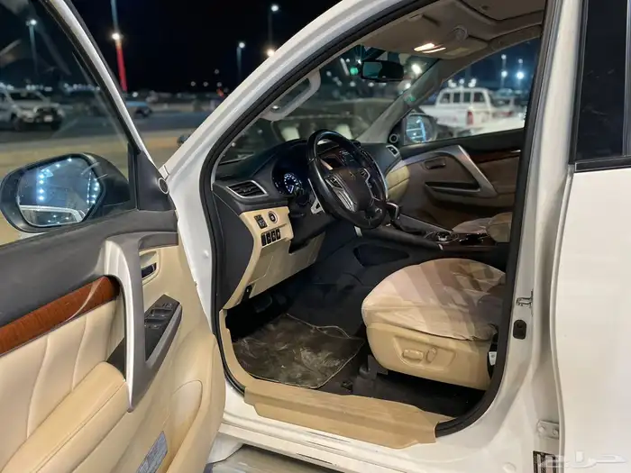 موستبيشي مونتيرو موديل 2019 عداد 81 الف بودي بلد فل كامل 3