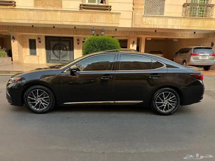 لكزس2017 ES350 DD فل كامل 13
