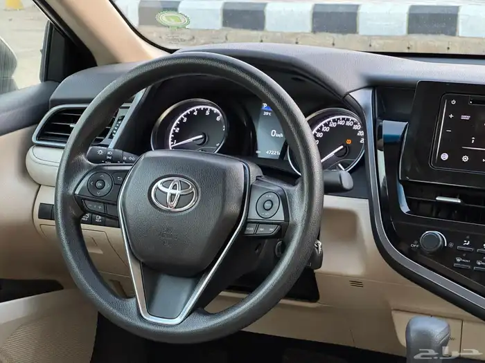 تويوتا كامري 2022 استاندر 11